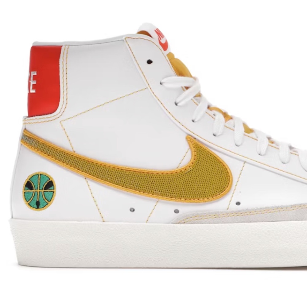 Nike Blazer Mid ‘77 Vintage Rayguns - Size 12